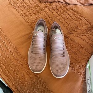 Brand New APL Techloom Breeze